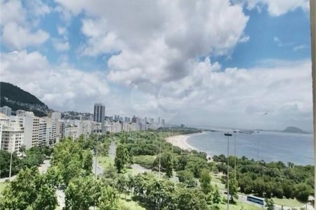 Apartamento à venda com 4 quartos, sendo 1 suíte, em Flamengo, Rio de Janeiro, RJ