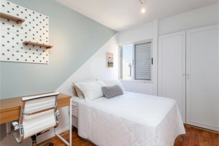 Apartamento à venda com 4 quartos, sendo 1 suíte, em Vila Cordeiro, São Paulo, SP