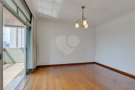 Apartamento à venda com 4 suítes em Campo Belo, São Paulo, SP