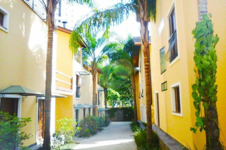 Casa para alugar com 4 quartos, sendo 2 suítes, no condomínio Palm Garden, São Paulo - SP