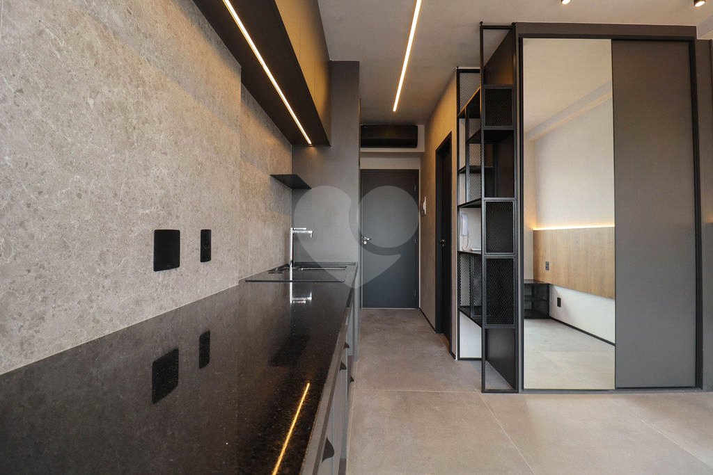 Apartamento à venda ou para alugar com 1 quarto em Pinheiros, São Paulo, SP