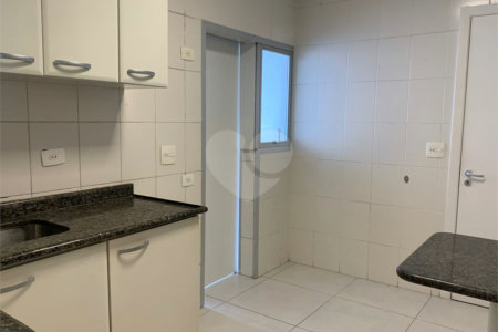 Apartamento à venda com 3 quartos, sendo 1 suíte, em Perdizes, São Paulo, SP