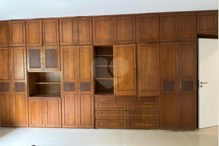 Casa à venda com 4 quartos, sendo 1 suíte, em Vila Guarani (z Sul), São Paulo, SP
