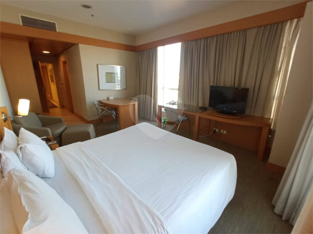Flat à venda com 1 quarto em Santana, São Paulo, SP