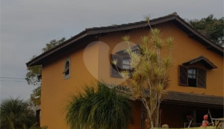 Sobrado à venda com 3 quartos, sendo 1 suíte,  em Esplanada do Carmo, Jarinu, SP