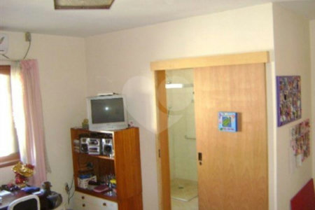 Sobrado à venda com 4 quartos, sendo 2 suítes, em Santo Amaro, São Paulo, SP