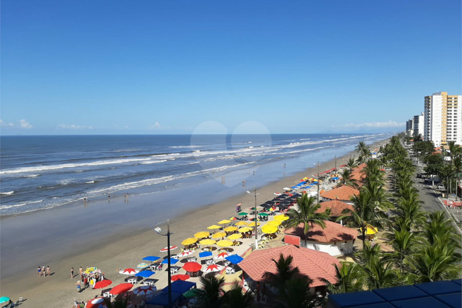 Apartamento à venda com 2 quartos, sendo 1 suíte, em Vera Cruz, Mongaguá, SP