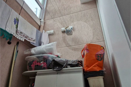 Sobrado à venda com 2 suítes em Vila Constança, São Paulo, SP