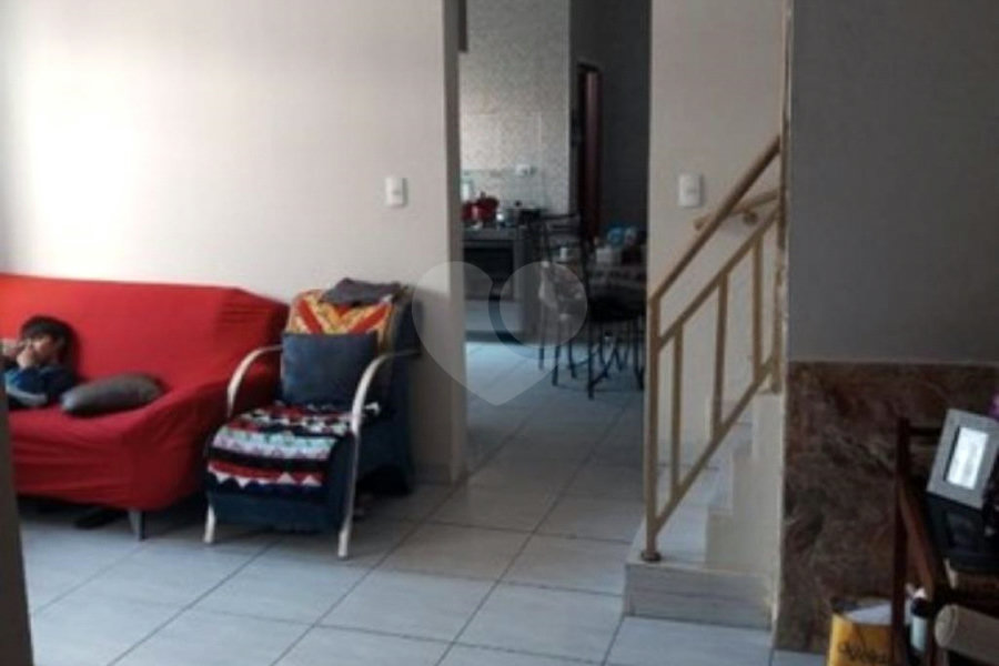 Casa à venda com 2 quartos em Artur Alvim, São Paulo, SP