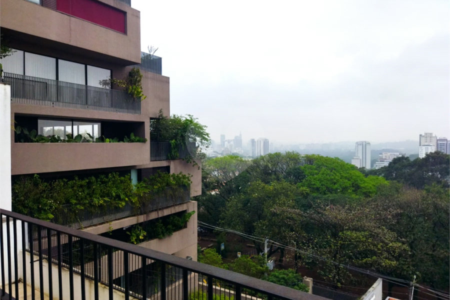Casa à venda ou para alugar com 4 quartos, sendo 1 suíte, em Vila Madalena, São Paulo, SP
