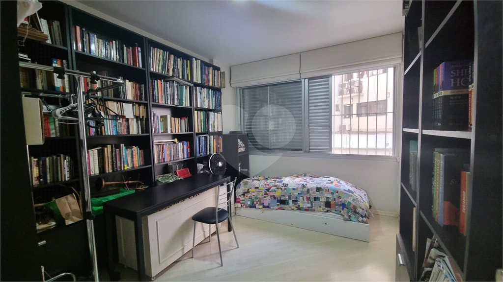 Apartamento à venda com 3 quartos, sendo 1 suíte, em Bela Vista, São Paulo, SP