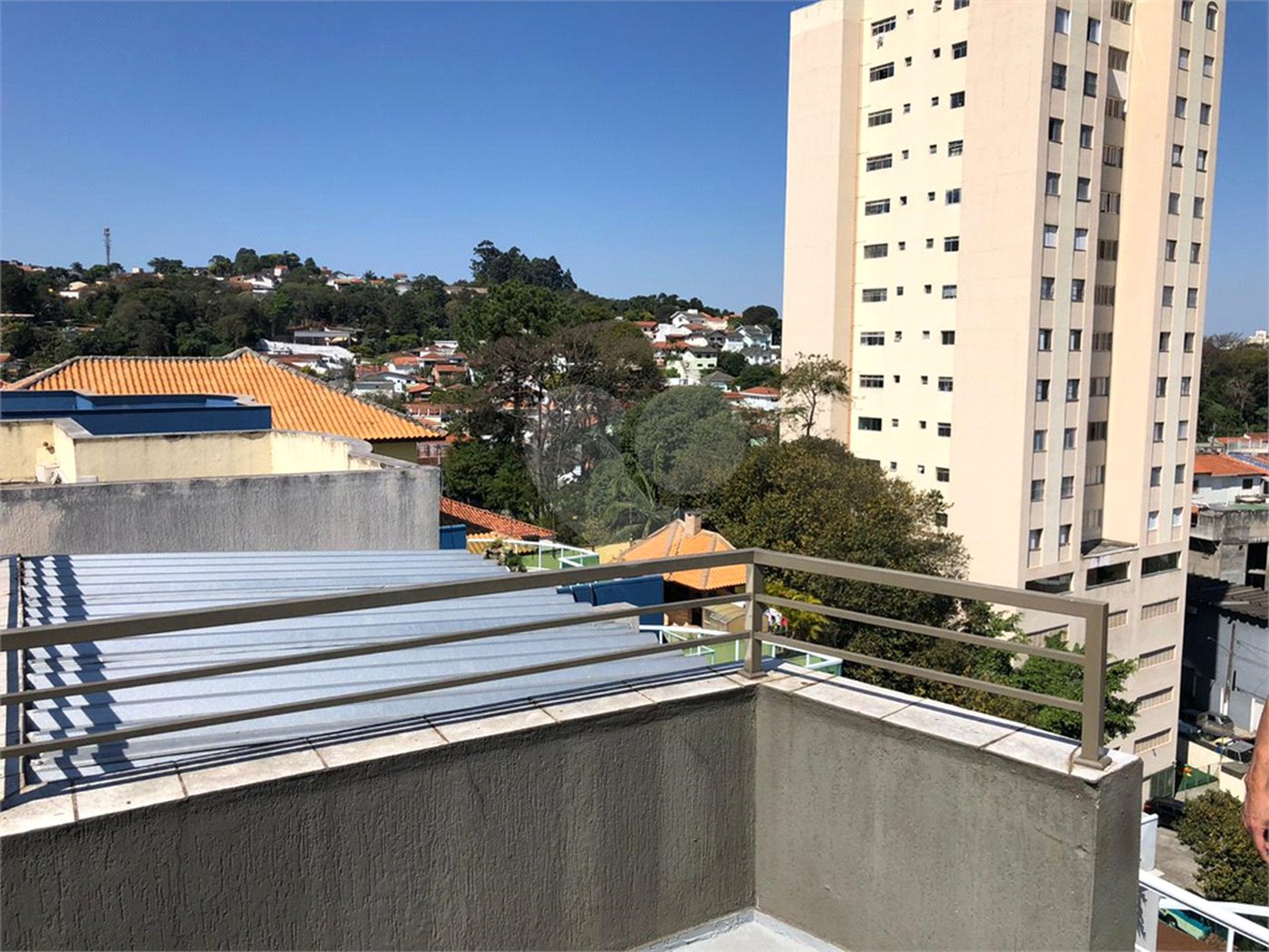 Sobrado à venda com 5 quartos, sendo 3 suítes, em Vila Albertina, São Paulo, SP
