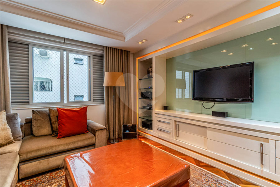 Apartamento à venda com 3 suítes em Bela Vista, São Paulo, SP