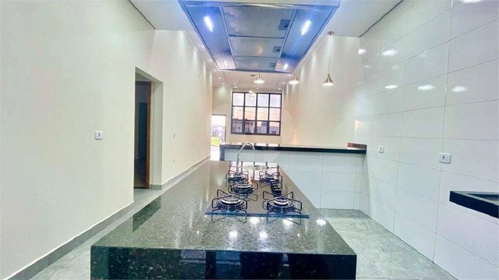 Casa à venda com 3 quartos, sendo 2 suítes, no condomínio Condomino Campos do Conde - Fase 2, Sorocaba - SP