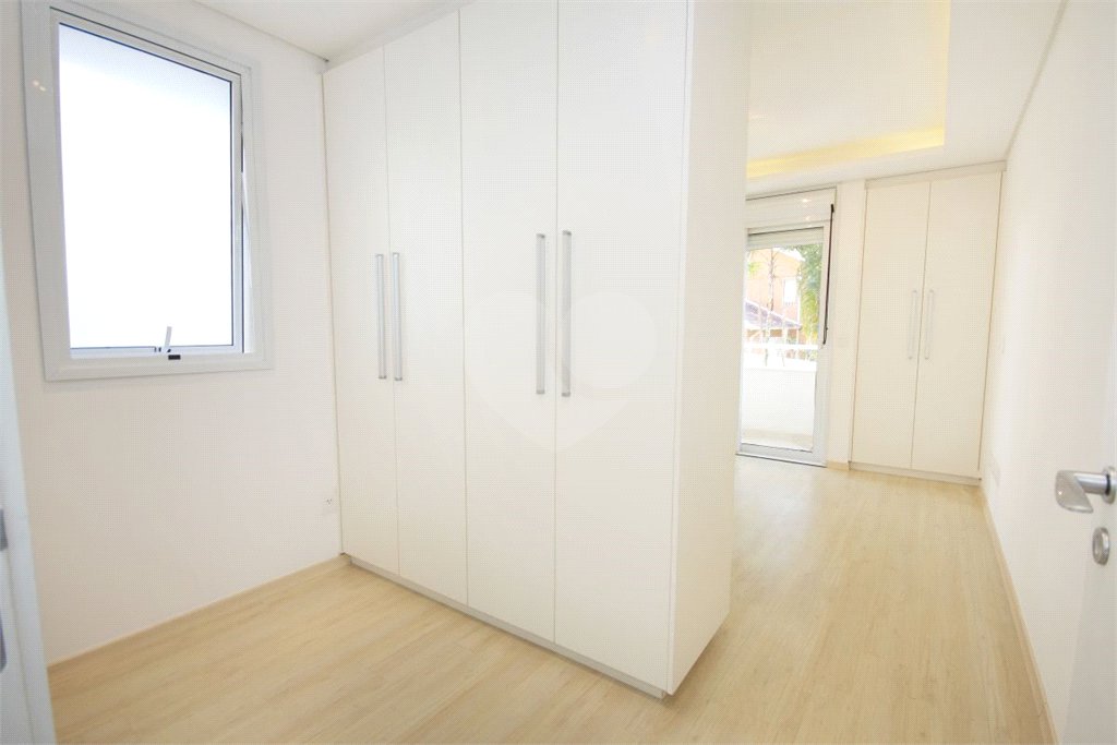 Casa à venda com 4 suítes no condomínio Vila Alba, São Paulo - SP