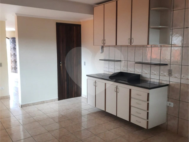 Sobrado à venda com 3 quartos, sendo 1 suíte,  em Portal da Primavera, Cotia, SP