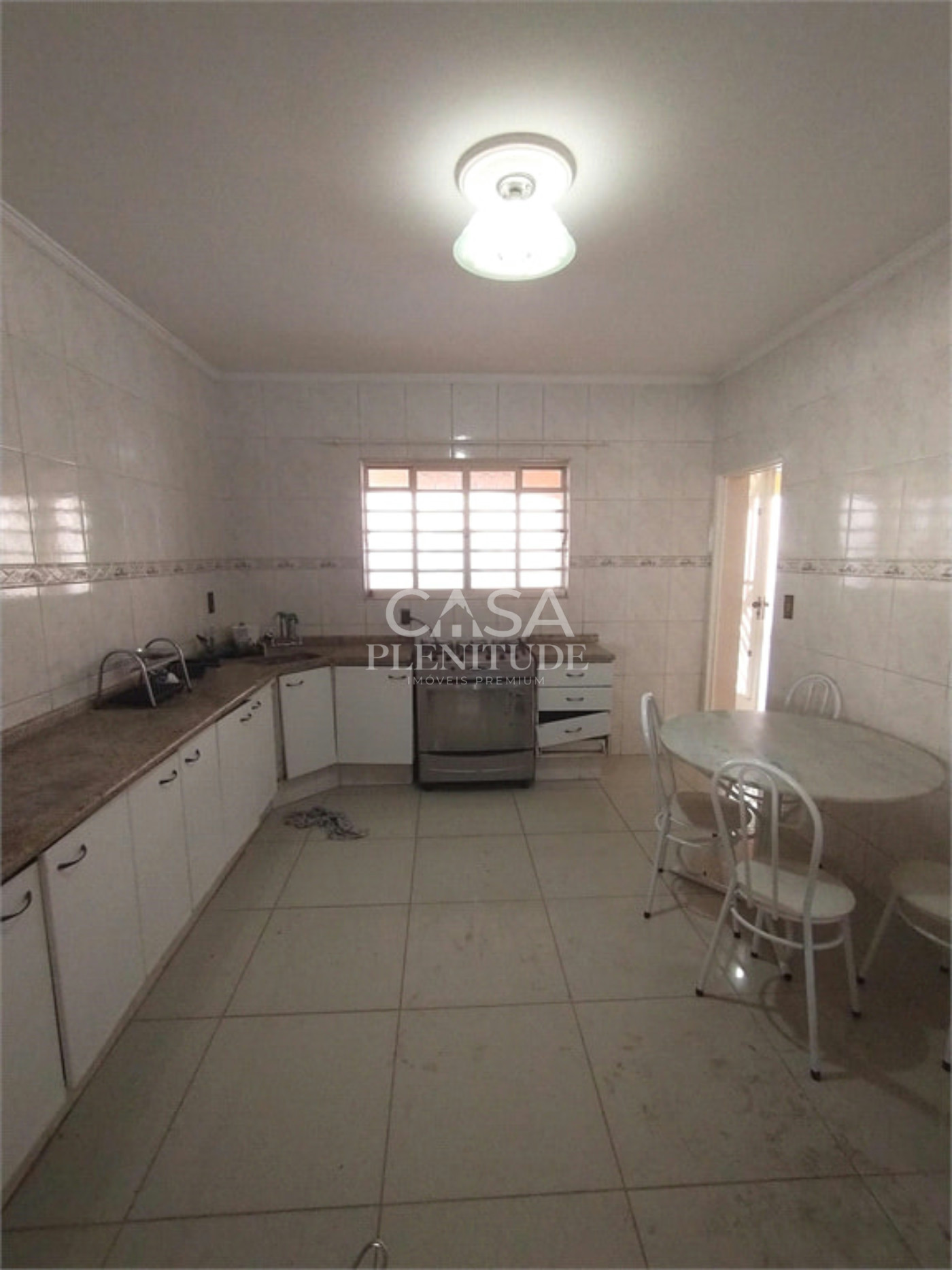 Chácara à venda com 5 quartos, sendo 1 suíte,  em Araçoiaba da Serra, SP