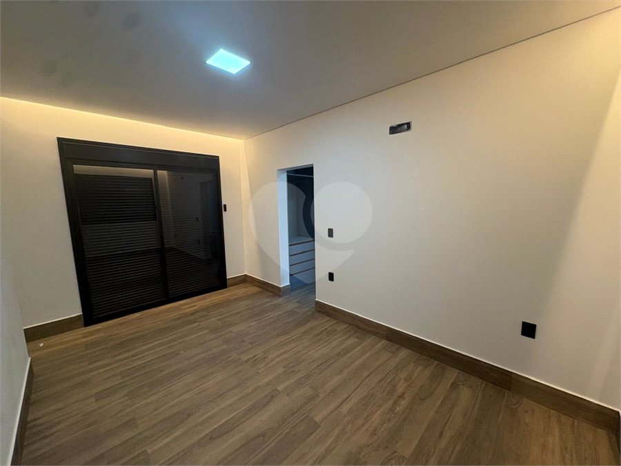 Casa à venda com 3 suítes no condomínio Alphaville Castello, Itu - SP