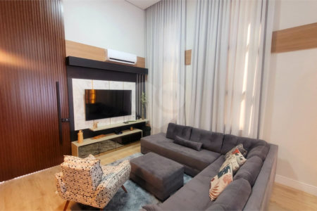 Casa à venda com 4 suítes no condomínio Sta Morriz, Campinas - SP
