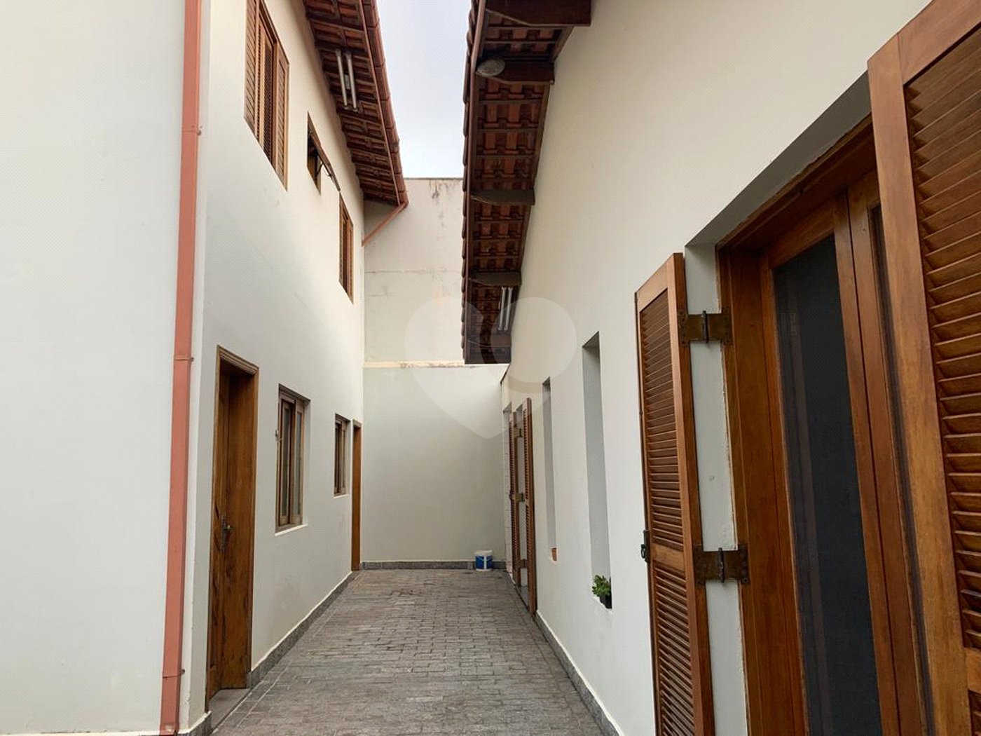 Casa Térrea à venda com 3 suítes em Jardim Petrópolis, São Paulo, SP