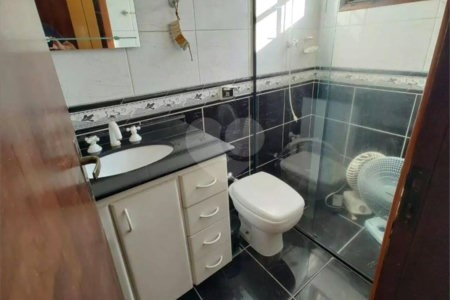 Sobrado à venda com 3 suítes em Vila do Castelo, São Paulo, SP