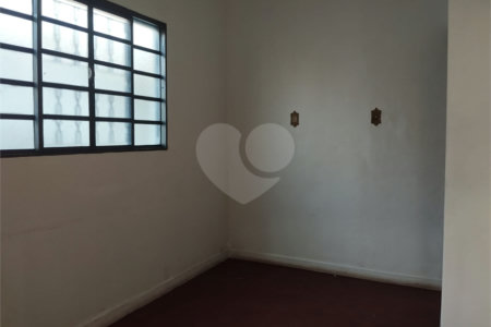 Casa Térrea à venda com 3 quartos, sendo 1 suíte, em Vila Xavier (vila Xavier), Araraquara, SP