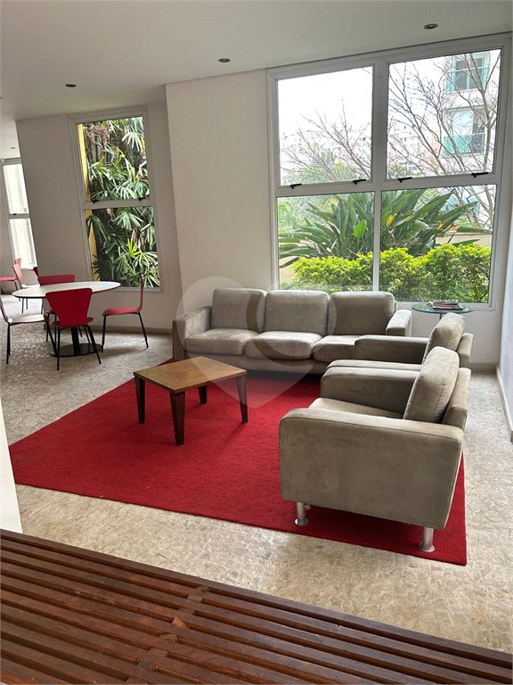 Apartamento à venda com 2 quartos, sendo 1 suíte,  em Paraíso do Morumbi, São Paulo, SP
