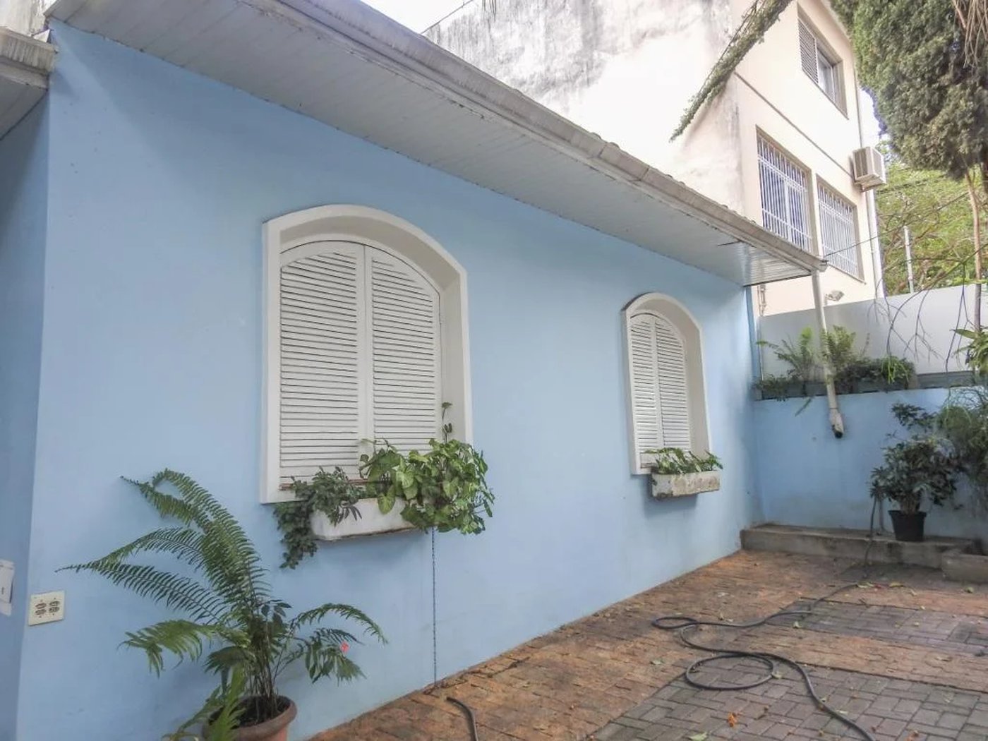 Casa Térrea à venda com 4 quartos, sendo 2 suítes,  em Jardim das Bandeiras, São Paulo, SP