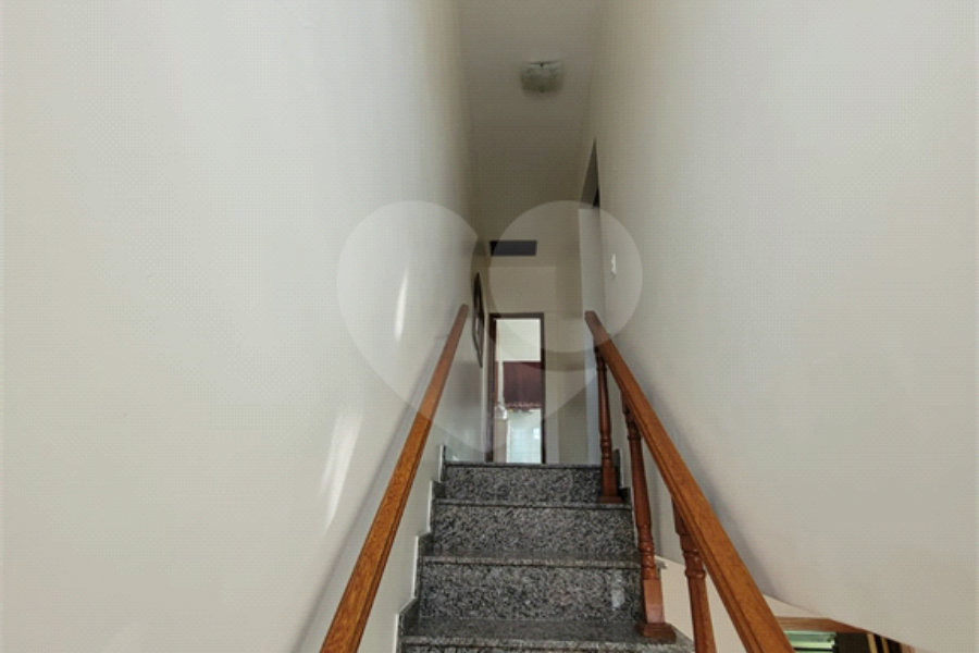 Sobrado à venda com 2 quartos em Vila Nivi, São Paulo, SP