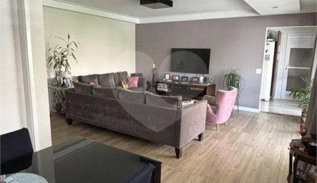 Apartamento à venda com 3 suítes em Aclimação, São Paulo, SP