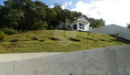 Sobrado à venda com 5 quartos em Jardim Mairiporã, Mairiporã, SP