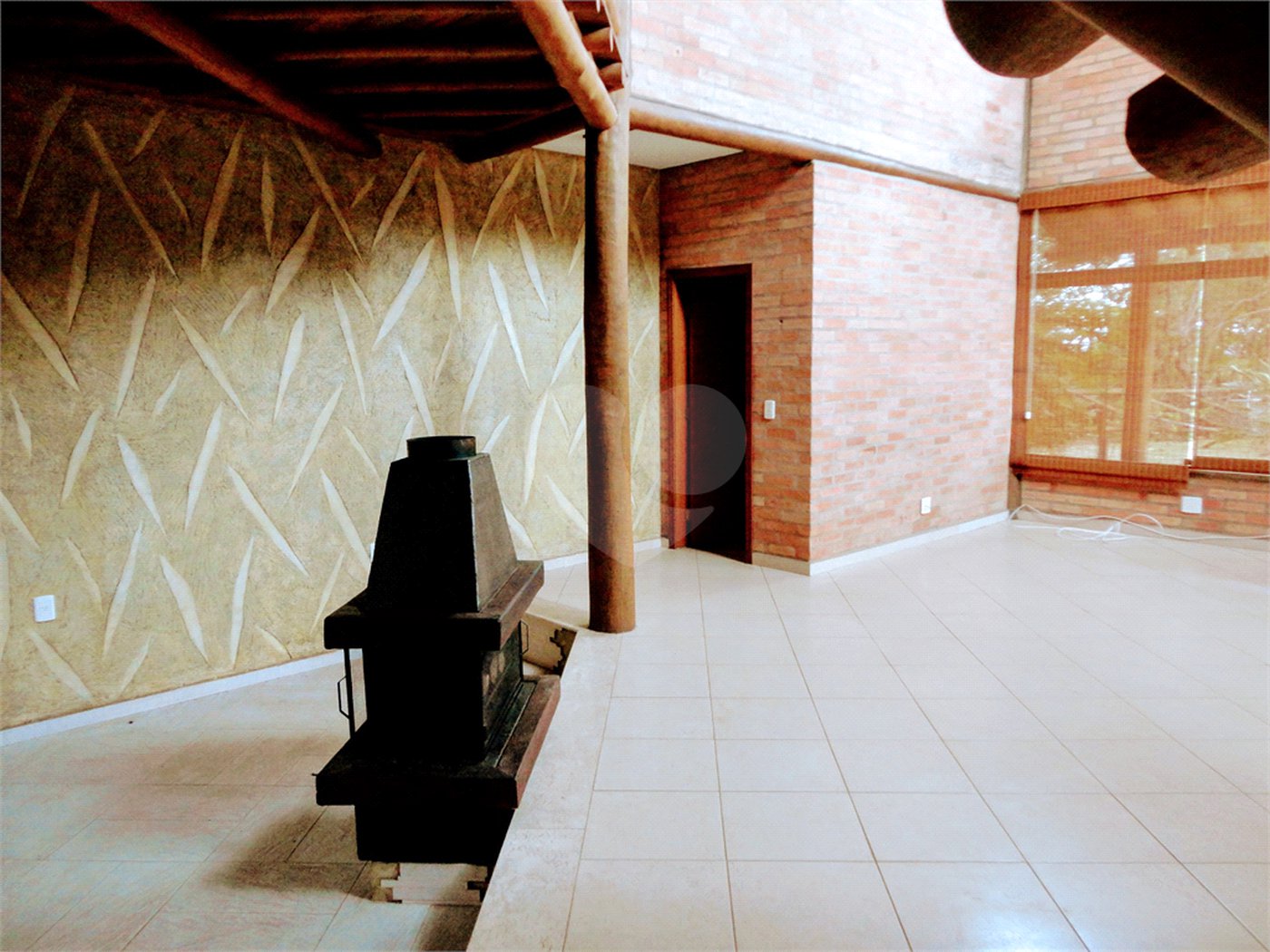 Casa à venda com 4 suítes no condomínio Estância Marambaia, Vinhedo - SP