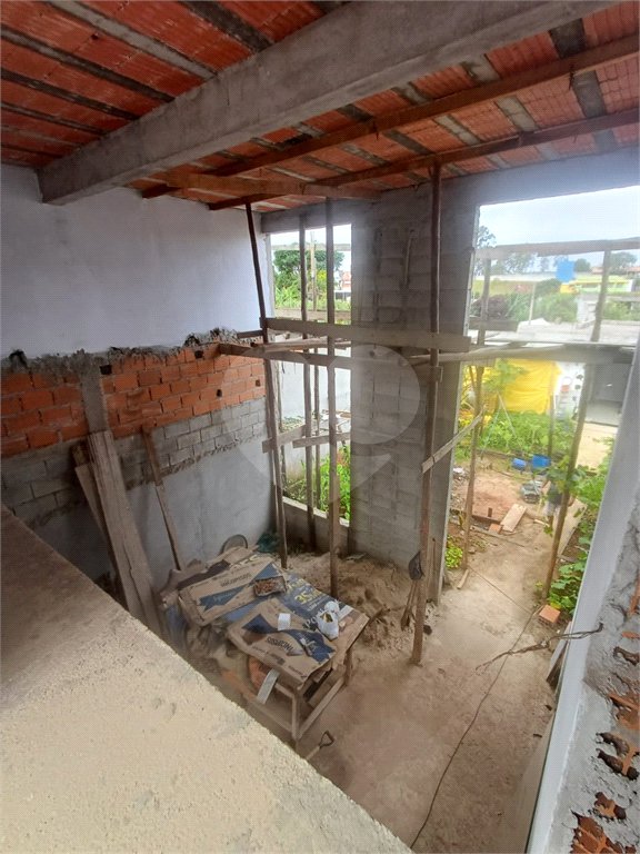 Casa à venda com 2 suítes no condomínio Ricieri, Mogi das Cruzes - SP