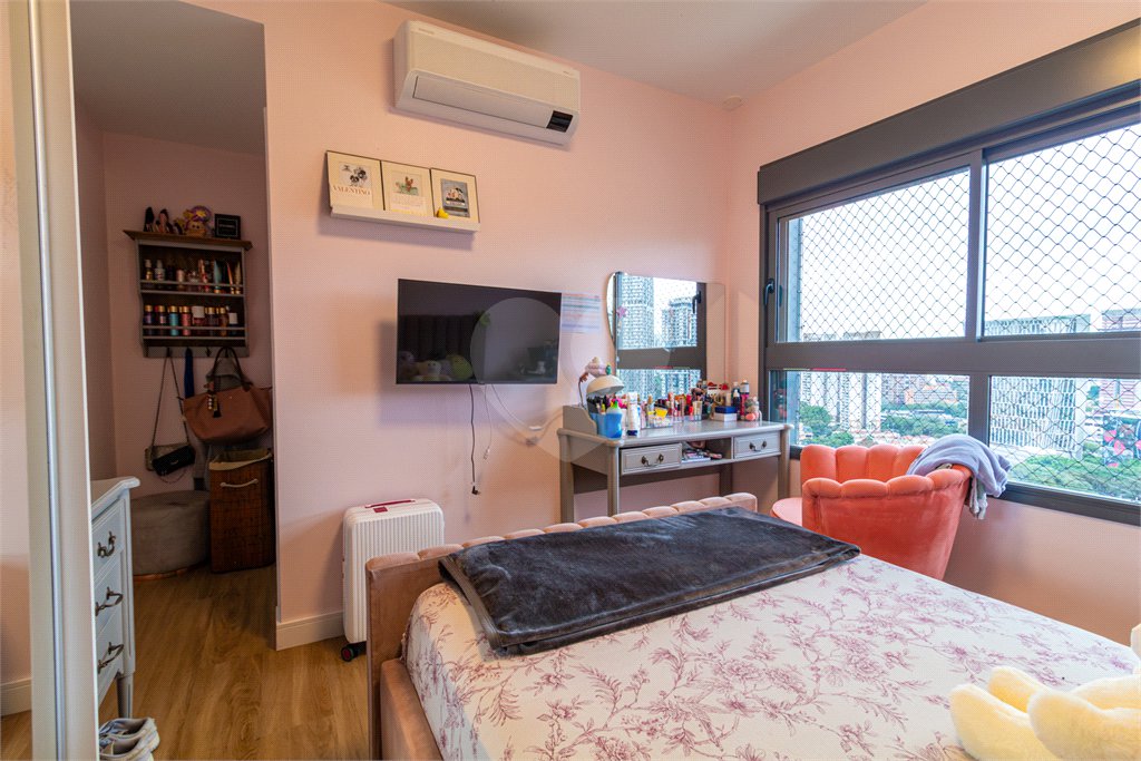 Apartamento à venda com 4 suítes em Panamby, São Paulo, SP