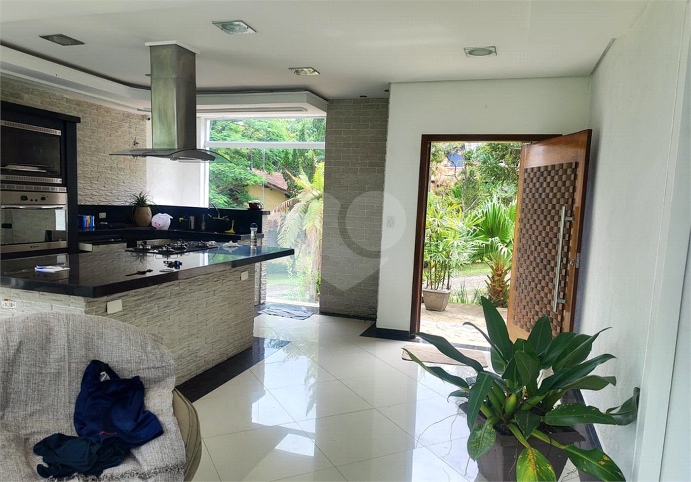 Casa à venda com 3 quartos, sendo 1 suíte, no condomínio Clube Florada Suzano, Suzano - SP