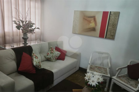 Casa à venda com 2 quartos em Vila Santa Maria, São Paulo, SP