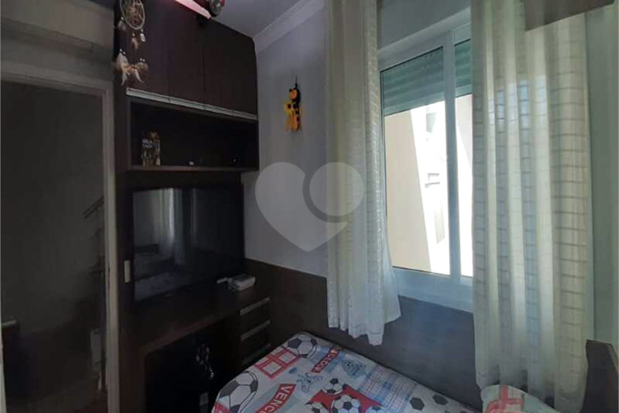 Casa à venda com 4 quartos, sendo 2 suítes, no condomínio Florada da Serra, São Paulo - SP