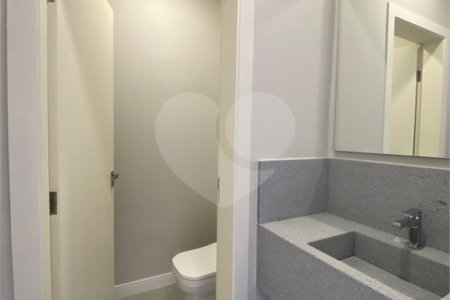 Casa à venda com 3 quartos, sendo 1 suíte, no condomínio Reserva Central Parque, Salto - SP