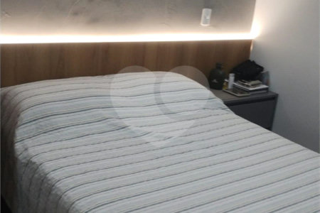 Casa à venda com 3 quartos, sendo 1 suíte, no condomínio Vilagio Vista Real, Paulínia - SP
