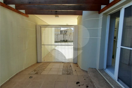 Casa à venda com 4 quartos, sendo 3 suítes, no condomínio Residencial Terras de Vinhedo, Vinhedo - SP