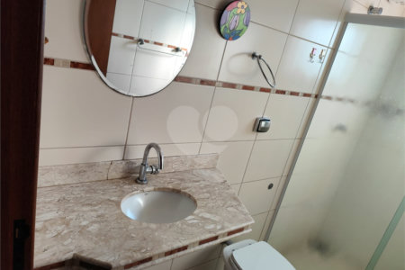 Sobrado à venda com 3 quartos, sendo 2 suítes, em Vila Romão, Salto, SP