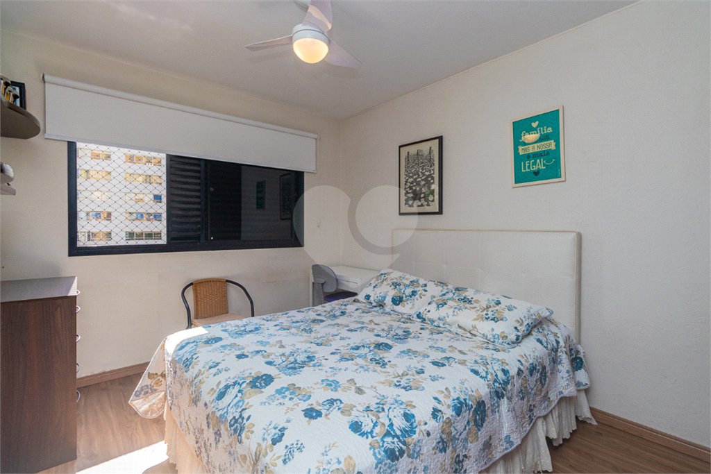 Apartamento à venda com 3 quartos, sendo 1 suíte, em Moema, São Paulo, SP