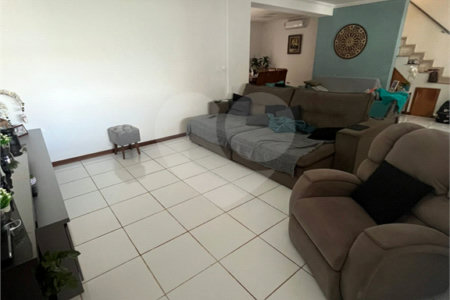 Casa à venda com 4 quartos, sendo 1 suíte, em Vila Santa Maria (vila Xavier), Araraquara, SP