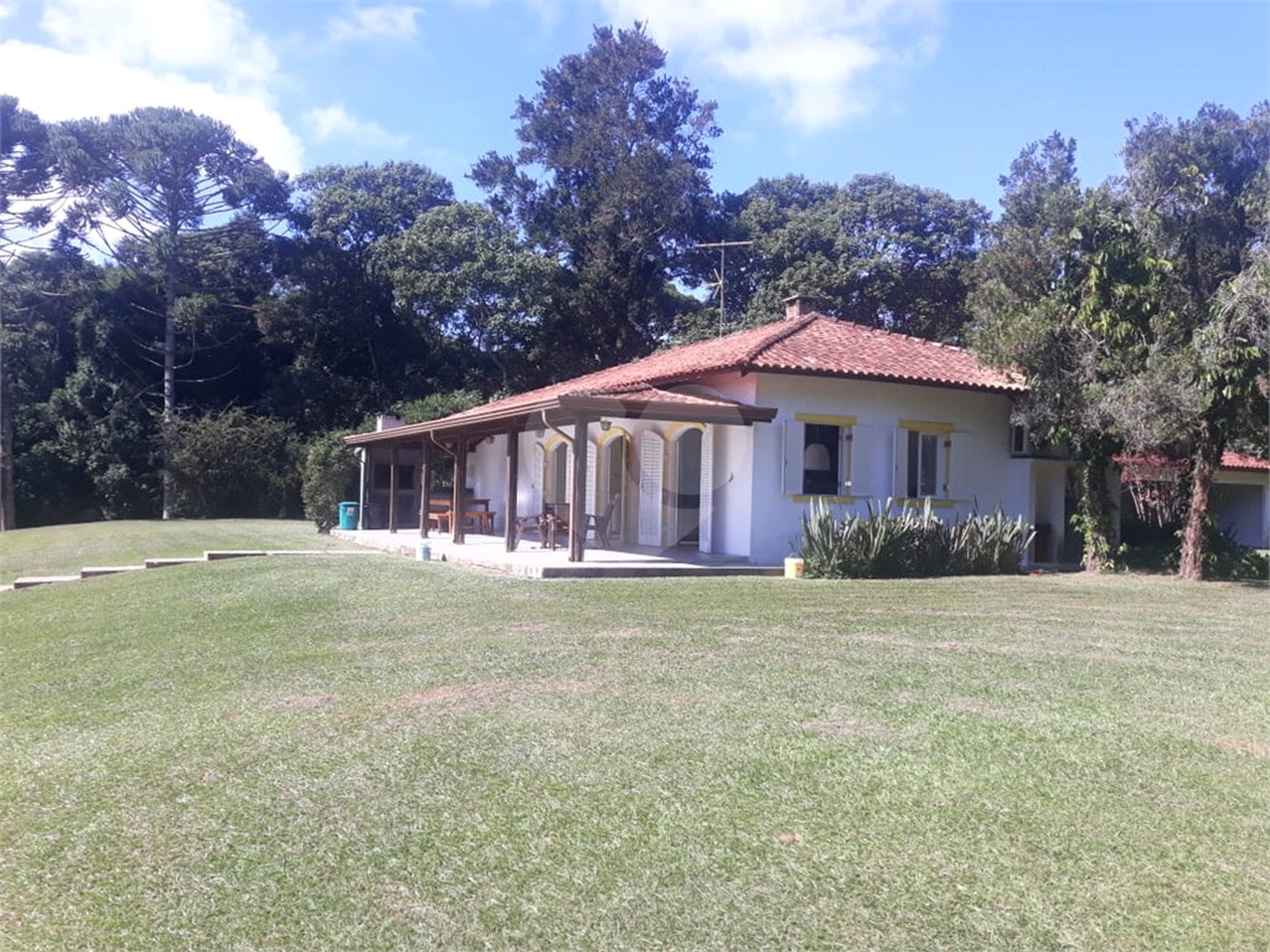 Chácara à venda com 3 quartos, sendo 2 suítes,  em Vila Darcy Penteado (mailasqui), São Roque, SP