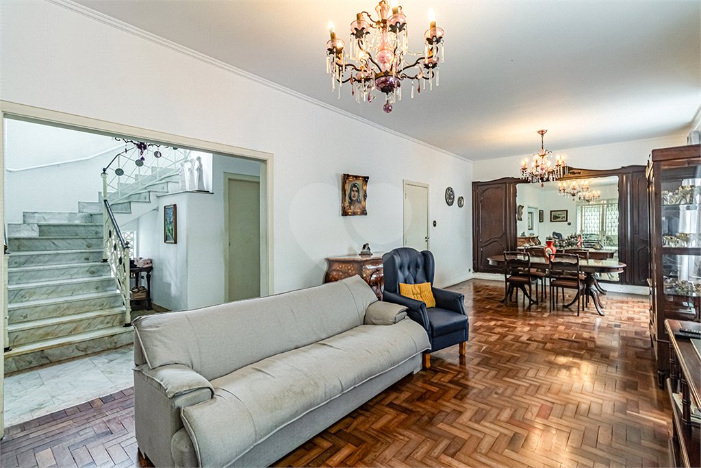 Casa à venda com 3 quartos, sendo 1 suíte, em Jardim Paulista, São Paulo, SP