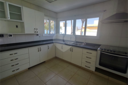 Casa à venda com 3 suítes no condomínio Residencial Suzano, Suzano - SP
