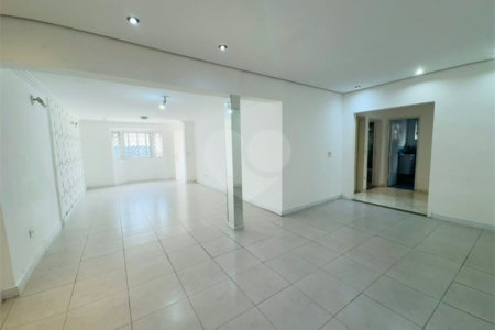 Casa à venda com 3 quartos, sendo 1 suíte, em Vila Galvão, Guarulhos, SP