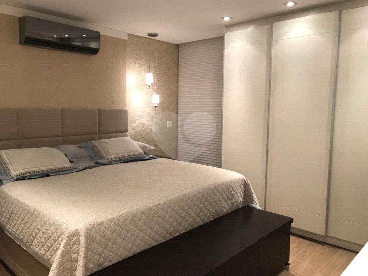Sobrado à venda com 3 suítes em Vila Gomes Cardim, São Paulo, SP