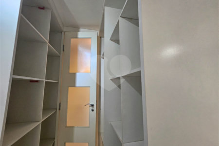 Apartamento à venda com 2 suítes em Alto da Boa Vista, São Paulo, SP