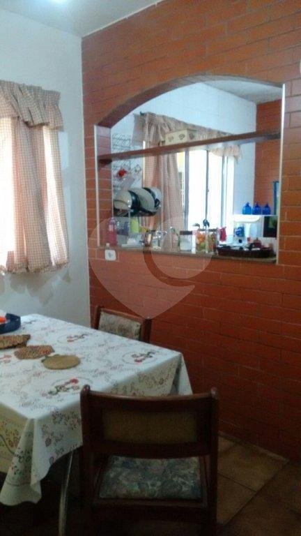Casa à venda com 2 quartos, sendo 1 suíte, em Solemar, Praia Grande, SP